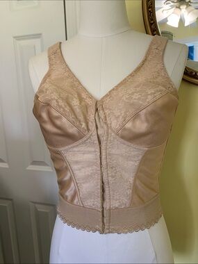 Vintage Longline 38B Lace-Trim Shape-wear Bra Bodice Boning in Nude